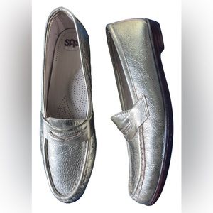 SAS Simplify Lusso/Gold Tumbled Leather Moc Toe Moccasin Penny Loafers